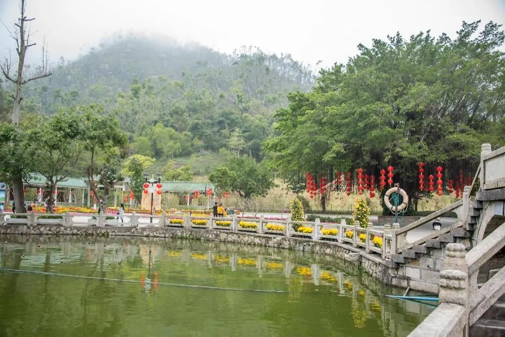 Borrman Hotel Zhuhai Mingzhu Railway Station Rainbow Shopping Mall 3*,