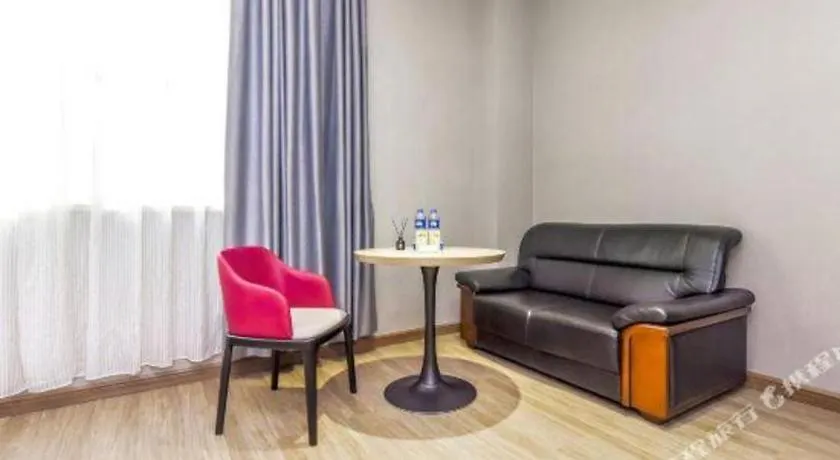 Borrman Hotel Zhuhai Mingzhu Railway Station Rainbow Shopping Mall