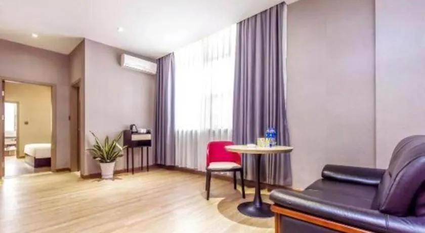 ***  Borrman Hotel Zhuhai Mingzhu Railway Station Rainbow Shopping Mall China